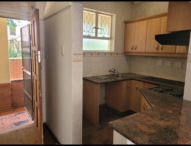 1.5 BEDROOM FLAT TO LET IN MORNINGSIDE